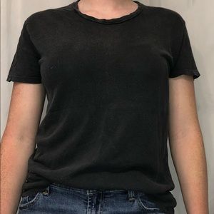 Loose fitting grey short sleeve t-shirt